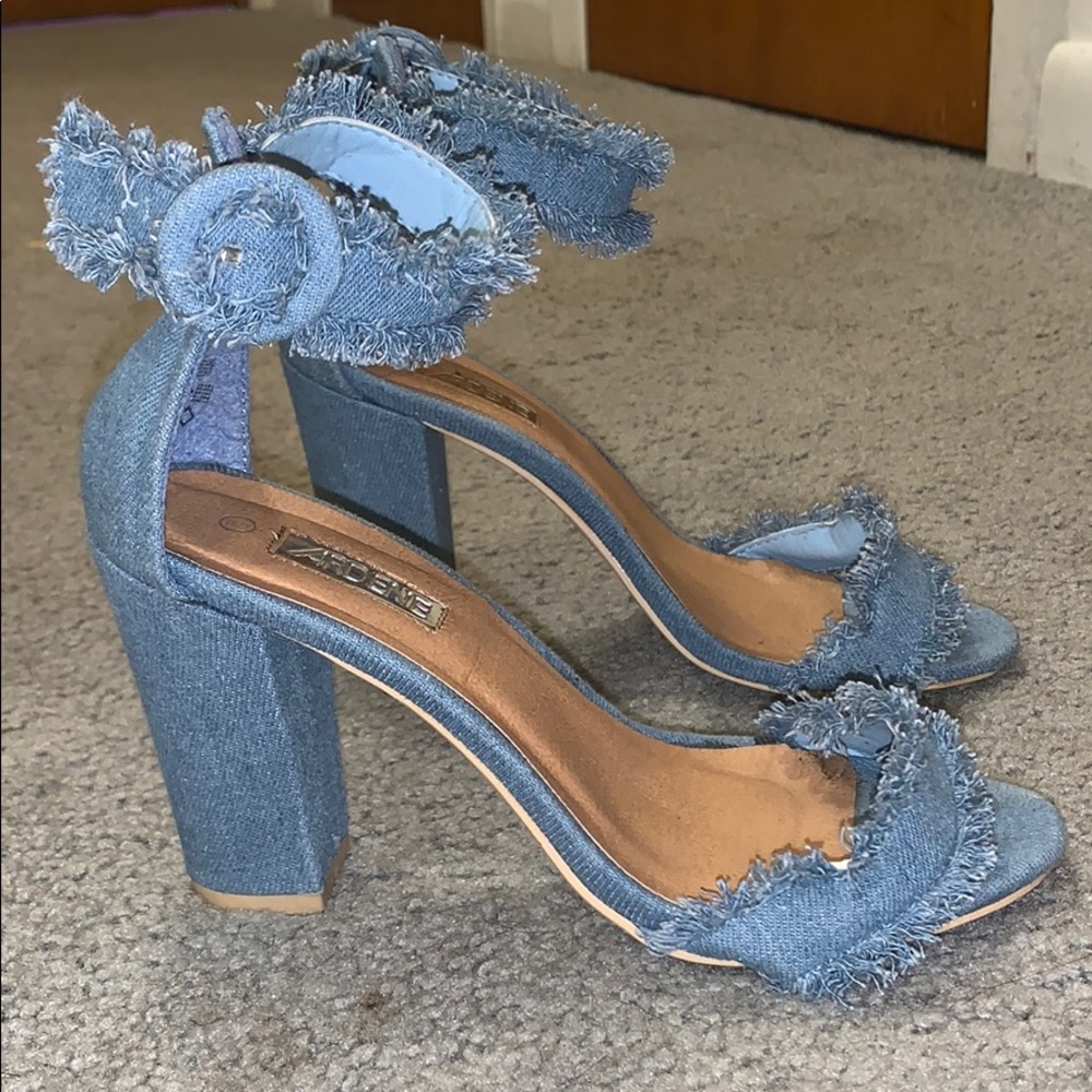Denim material heels 👠
